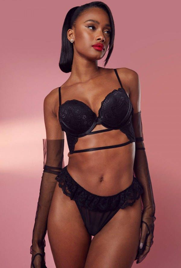 boohoo Kanten Valentijns Beha Met Volle Cups En Bandjes, Black