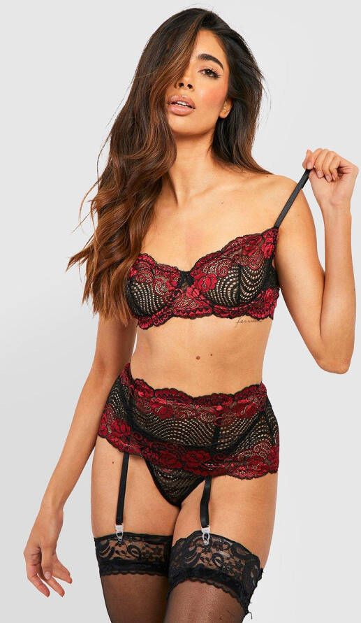 boohoo Kanten Valentijns Bh, Jarretels En String Set, Red