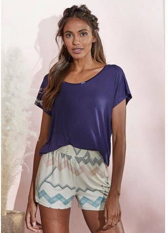 Lascana Korte pyjamabroek, met grafisch zigzagpatroon