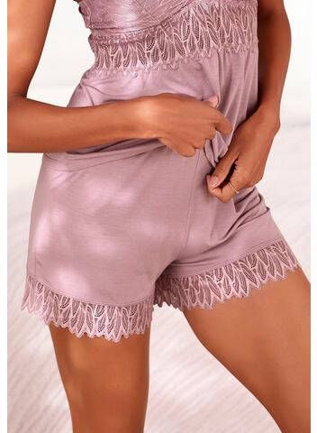 Lascana Pyjamashort met kanten details