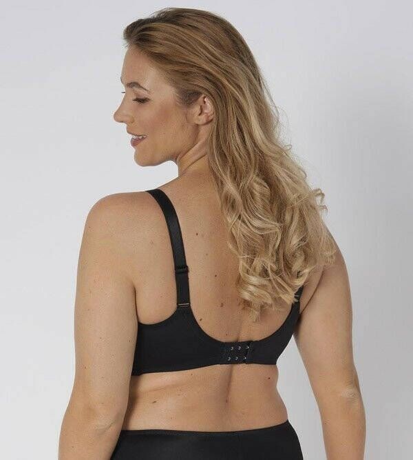 Triumph voorgevormde beugelbh Amourette Charm zwart